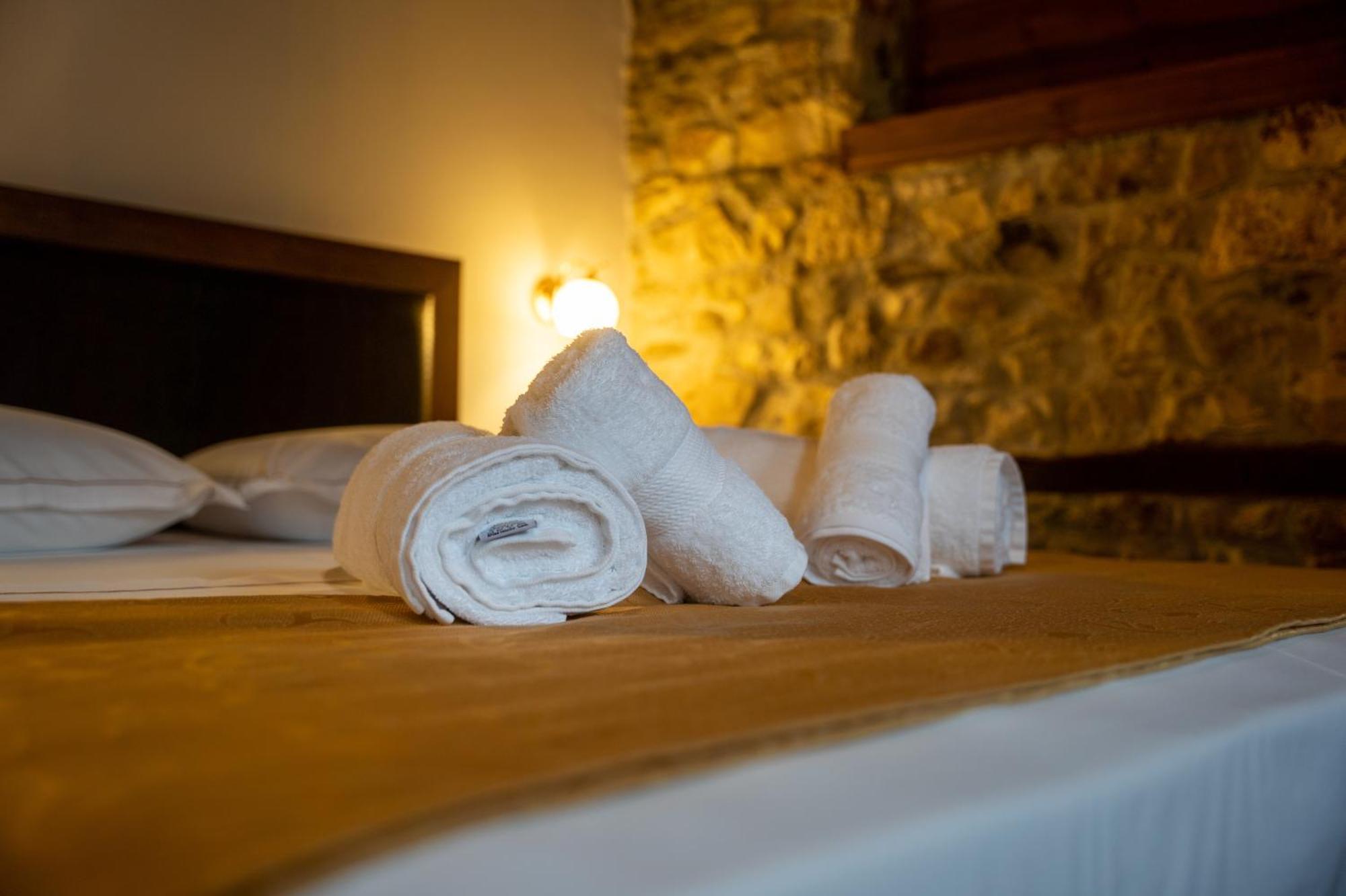 Hotel Kapllani Berat Room photo