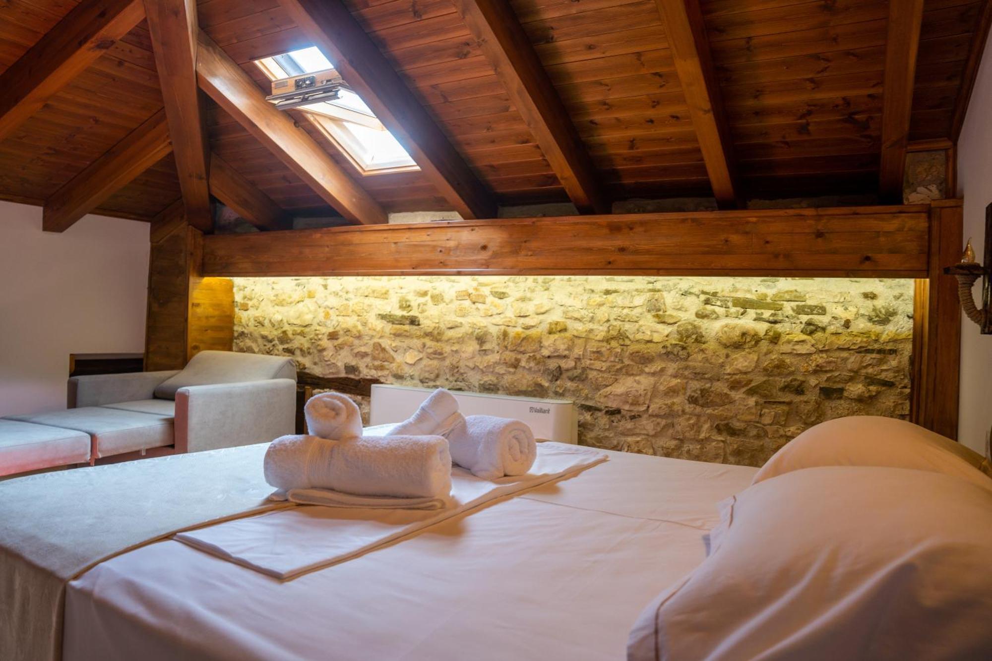 Hotel Kapllani Berat Room photo