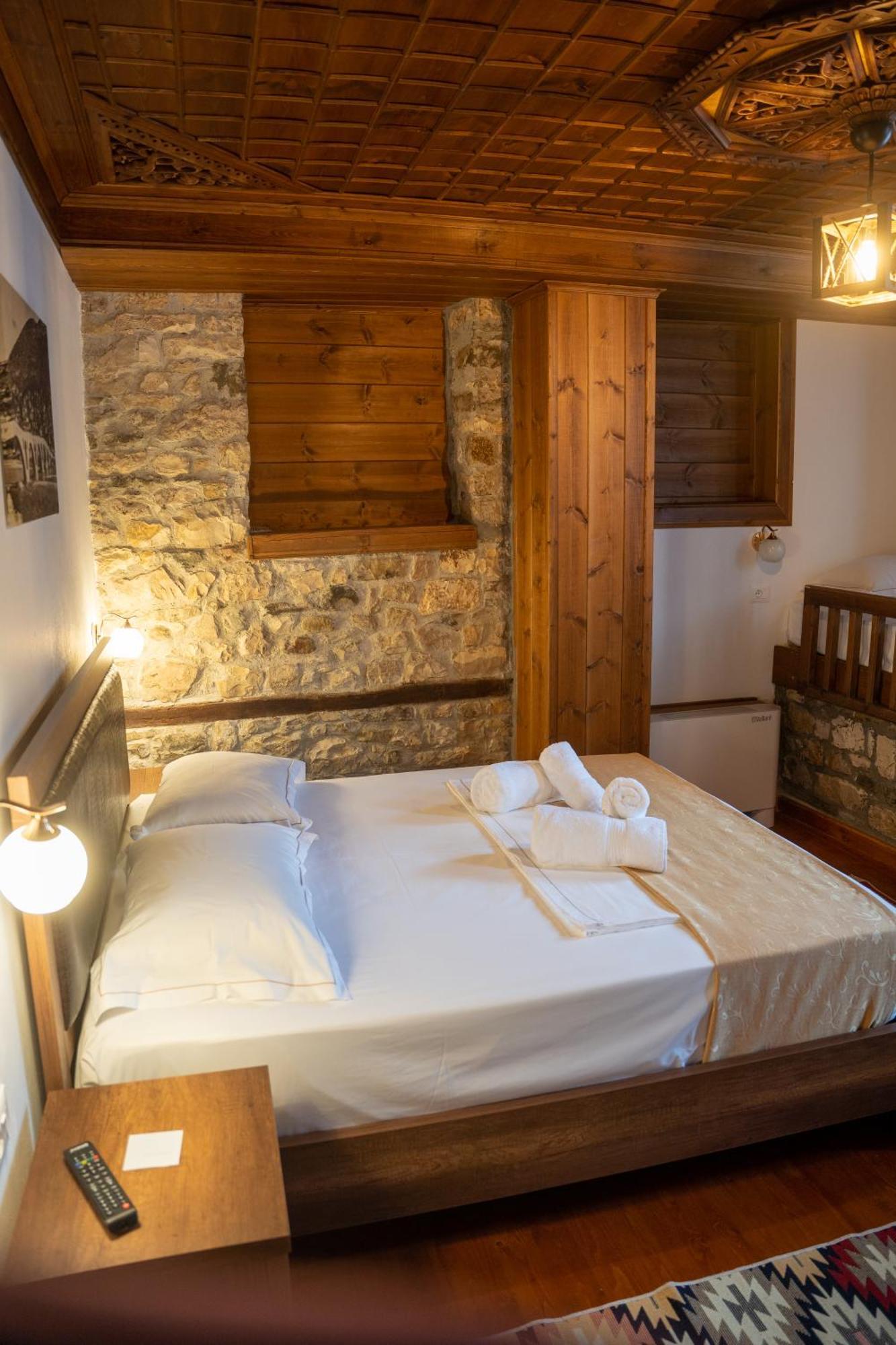 Hotel Kapllani Berat Room photo