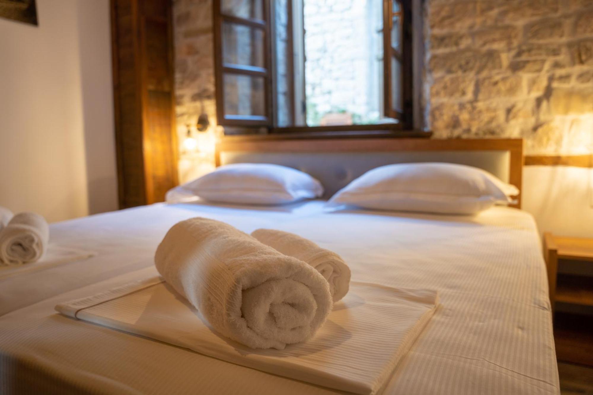 Hotel Kapllani Berat Room photo