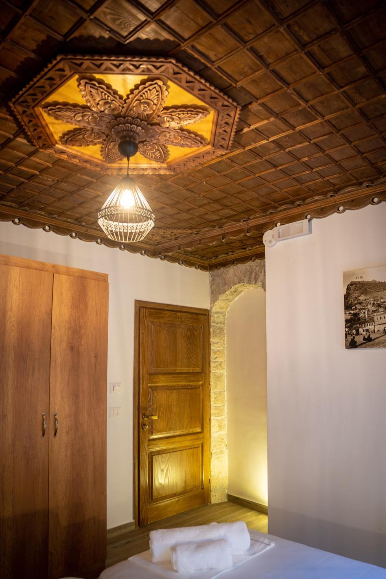 Hotel Kapllani Berat Room photo