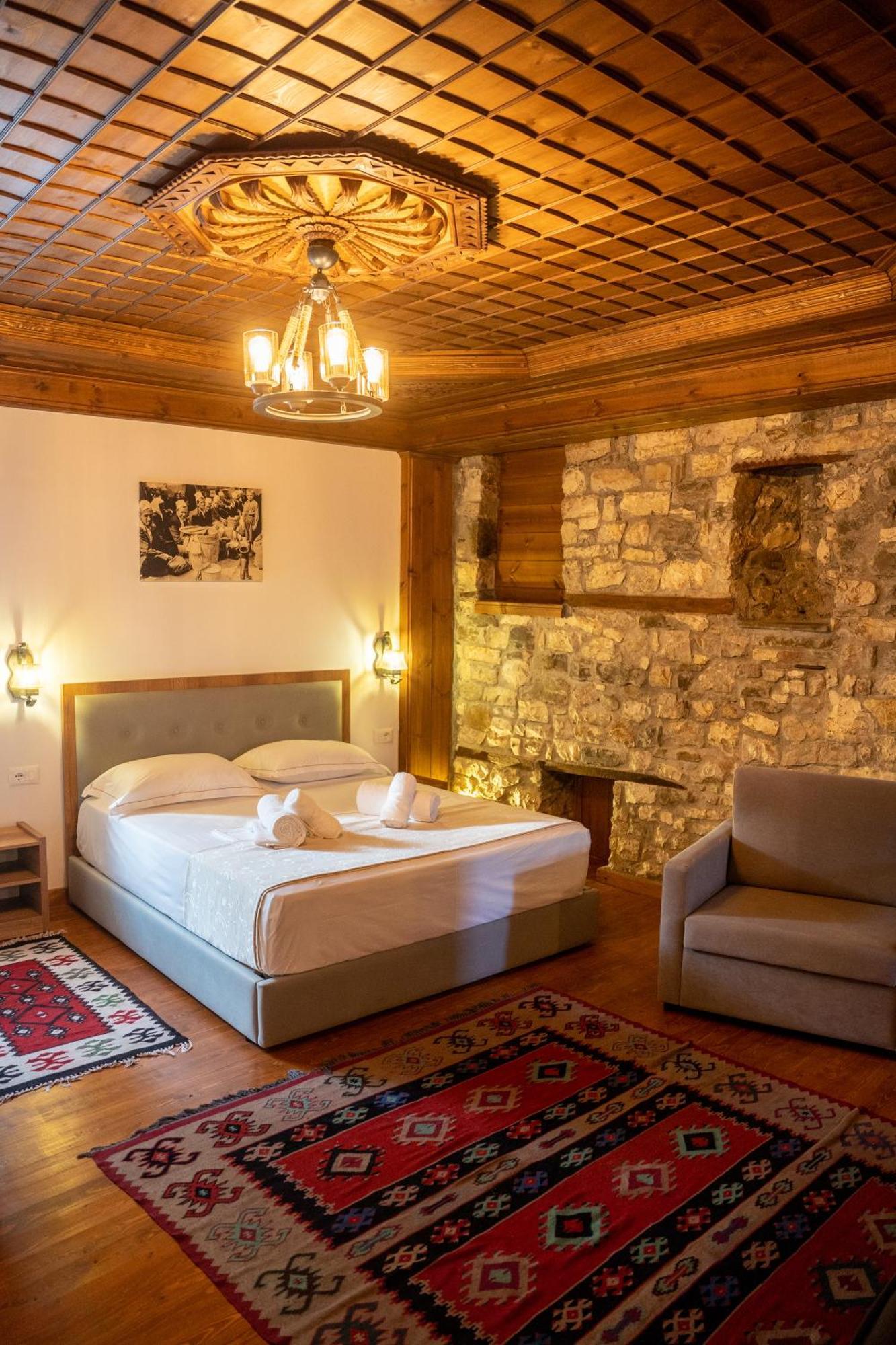 Hotel Kapllani Berat Room photo